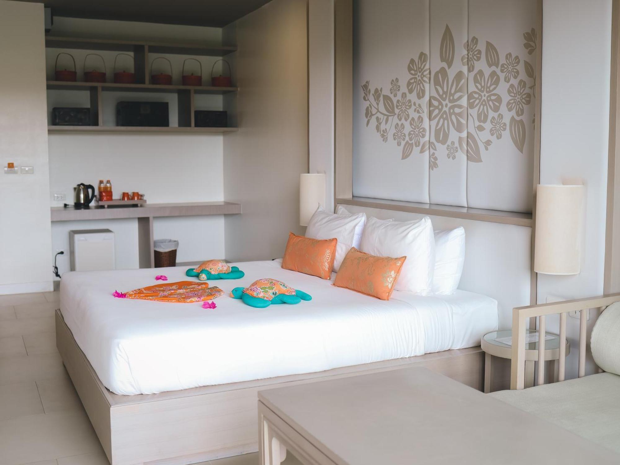 Proud Phuket, Naiyang Beach Szoba fotó